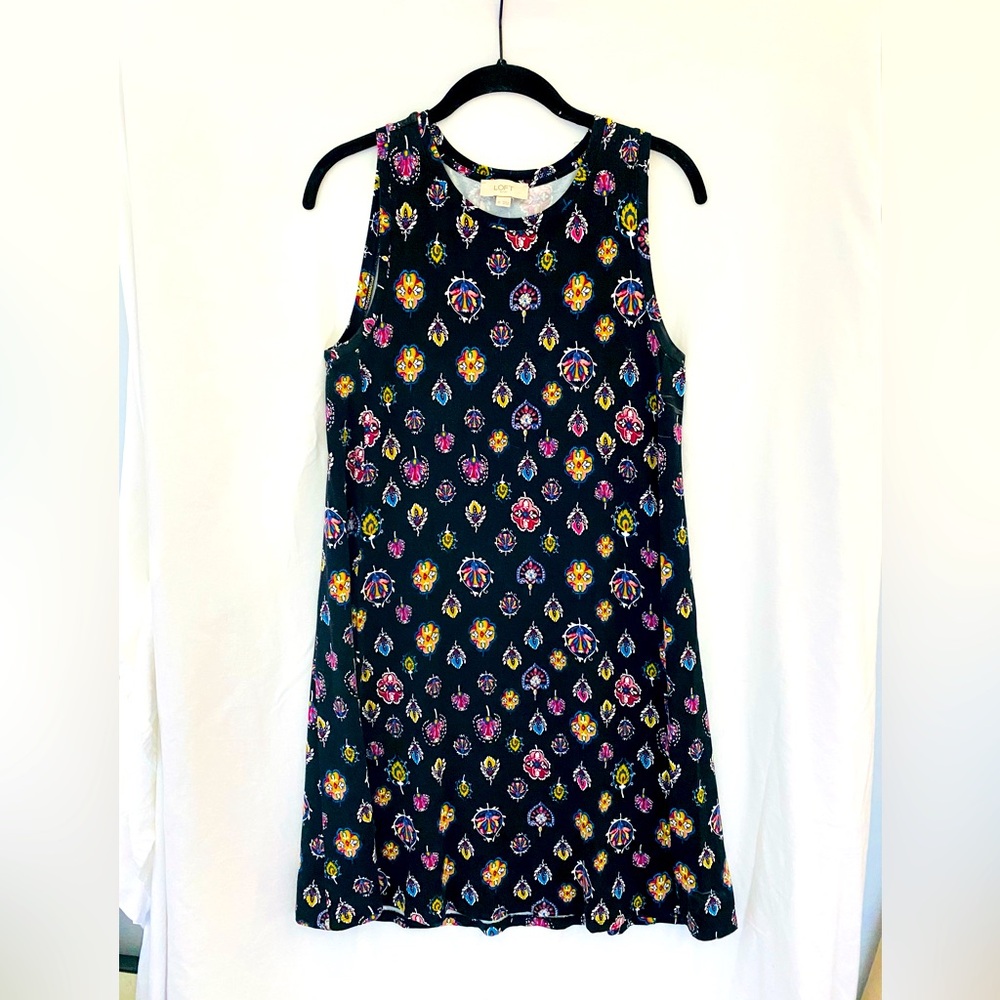 Sleeveless Loft dress in XS